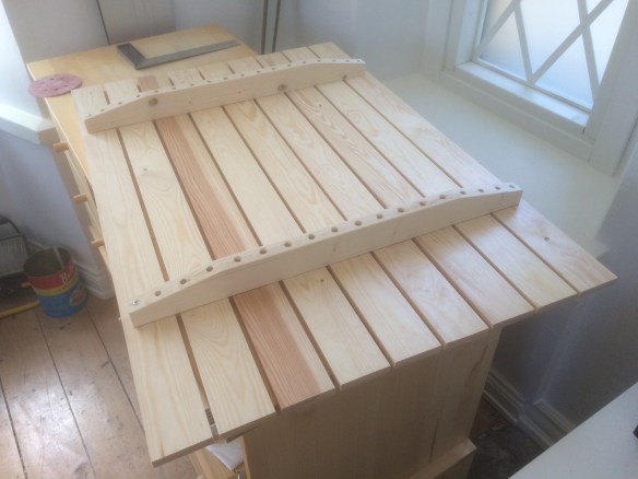 Bordsskiva balkong undersida