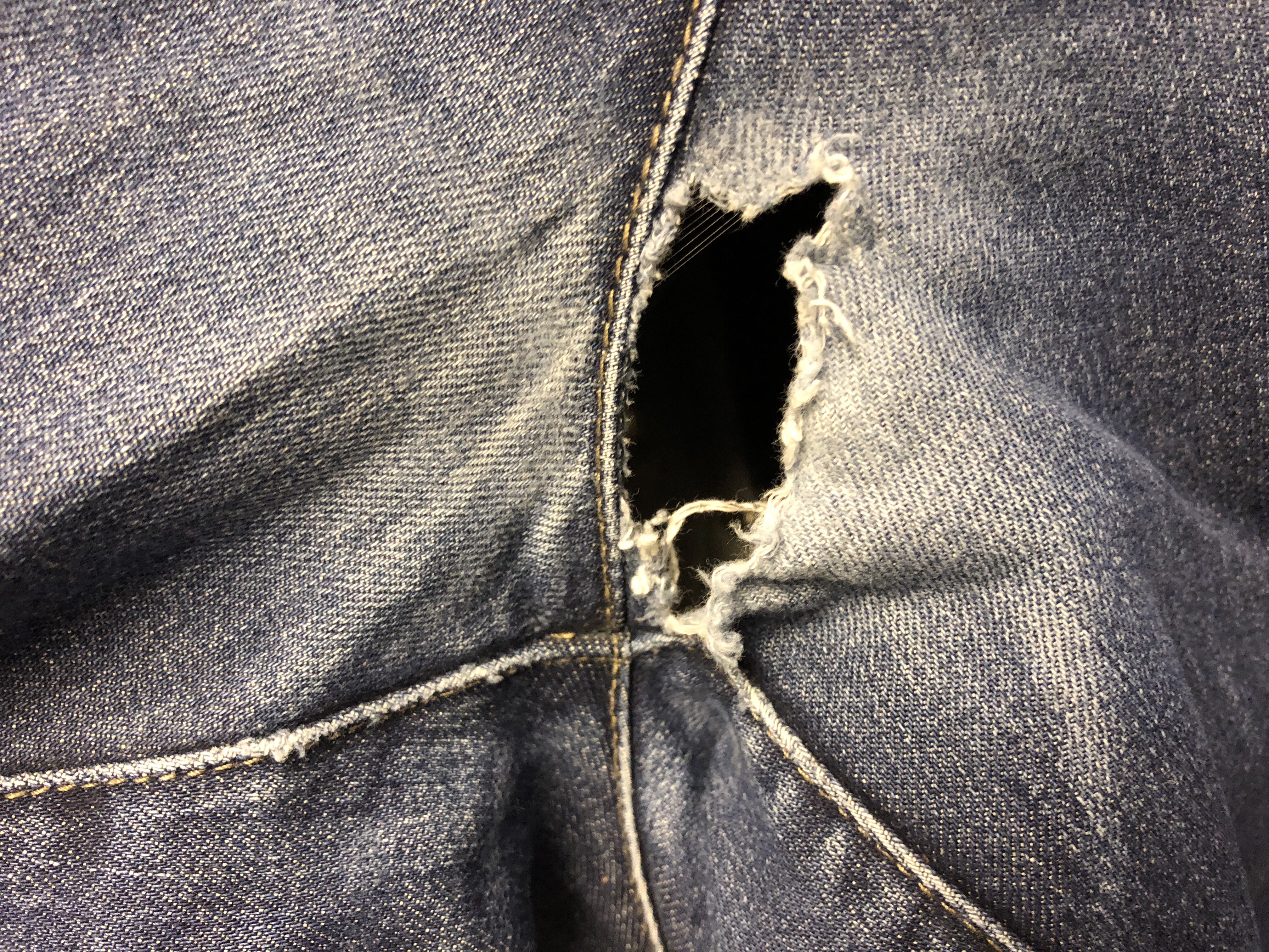 Stort hål, går det att laga?